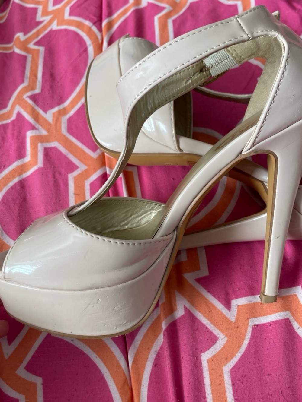 Yoki Blush Patent Platform T-Strap High Heels